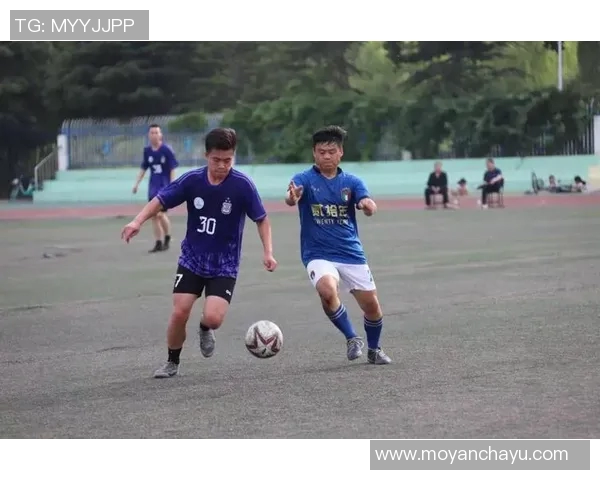 80后足球明星精彩进球回顾展现青春岁月的激情与荣耀