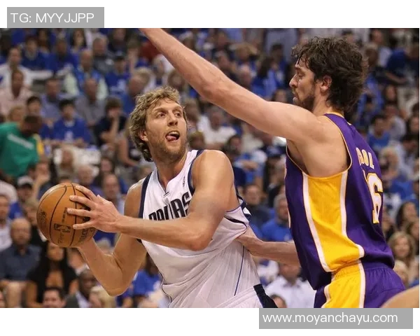 湖人对决达拉斯小牛精彩比赛回顾及下载链接分享 湖人对决达拉斯小牛精彩比赛回顾及下载链接分享